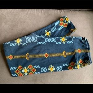 LulaRoe Aztec Leggings